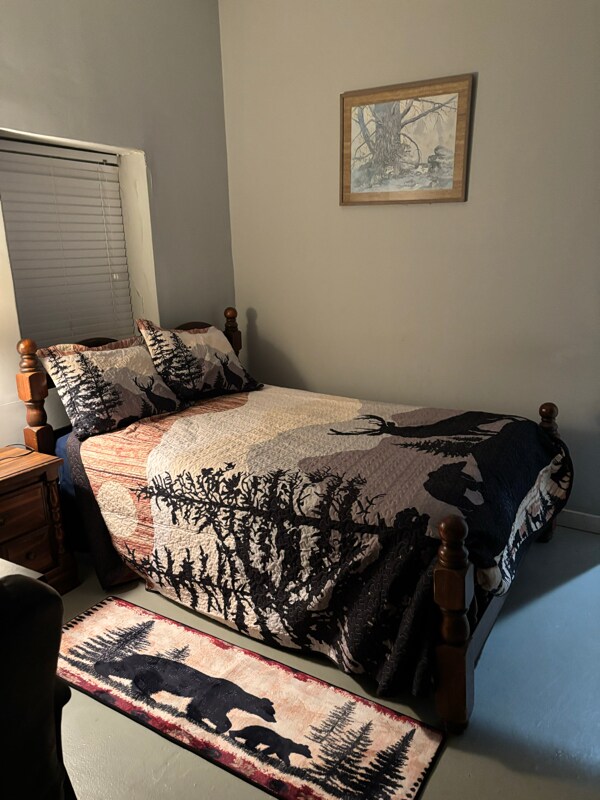 Foto del edificio - 102 Strickland Dr