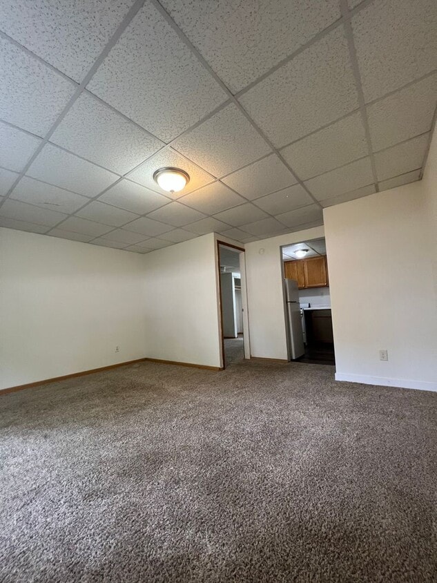 Primary Photo - One Bedroom Apartment Near Campus