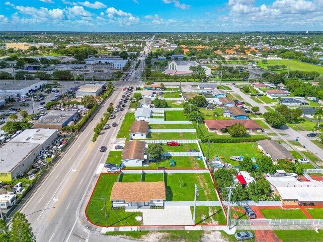 Foto del edificio - 18350 SW 105th Ave