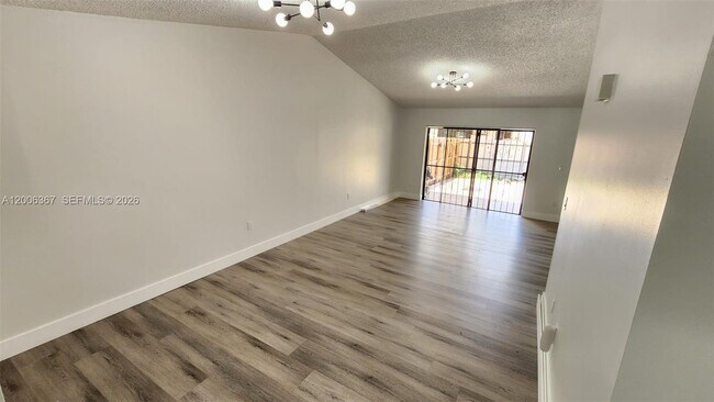 Foto del edificio - 5046 SW 145th Ave