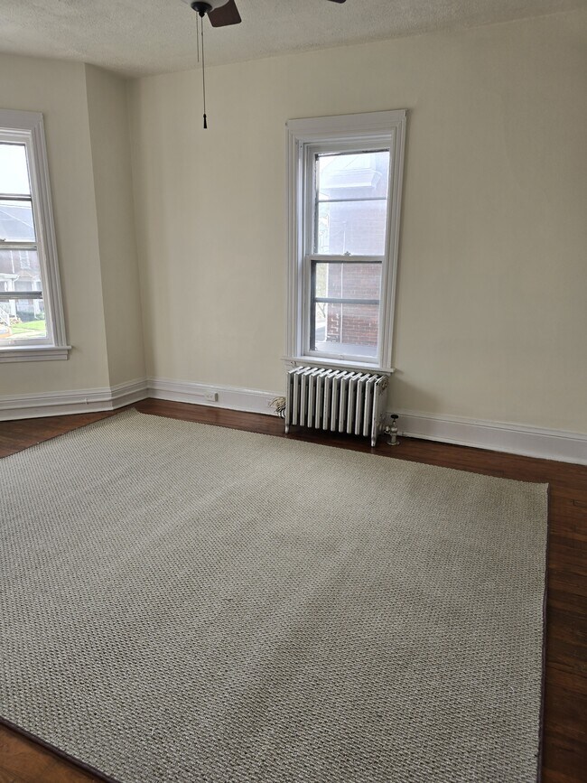 Foto del edificio - 815-2 Hummel Ave