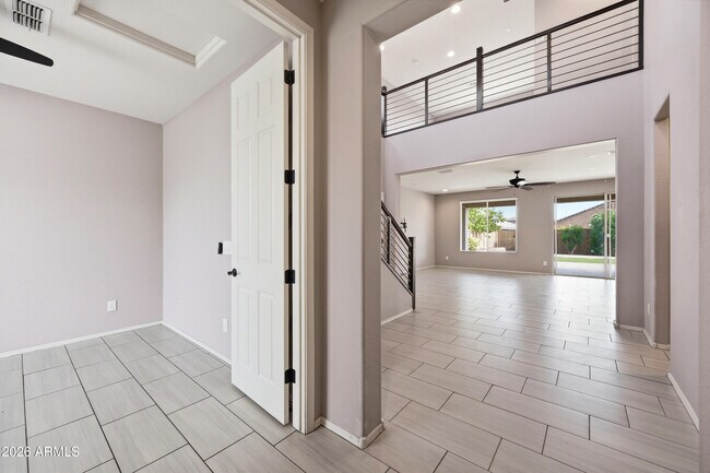 Foto del edificio - 9559 W Fallen Leaf Ln