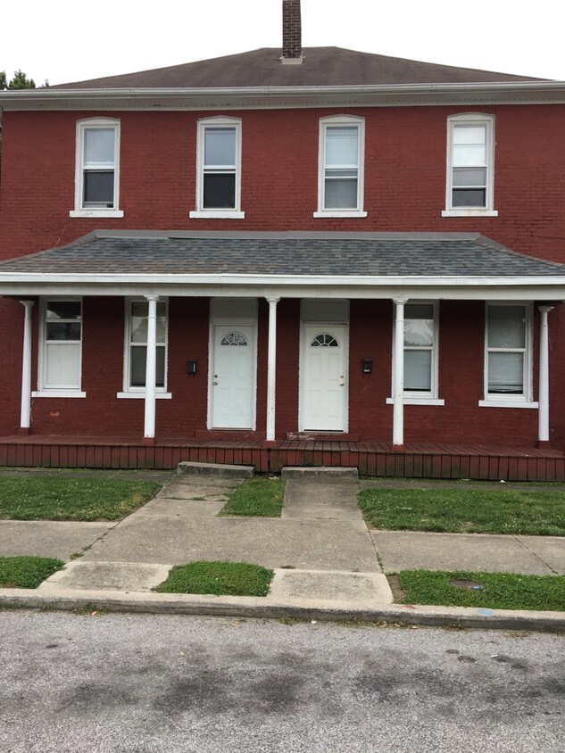 1207 Elizabeth St, Lafayette, IN 47904 Townhome Rentals in Lafayette