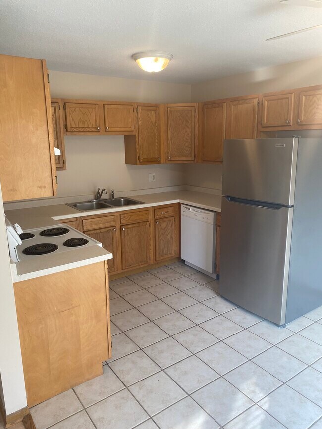 1248 Winans Ave, Bourbonnais, IL 60914 Townhome Rentals in