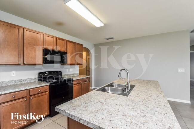 Foto del edificio - 533 NW 13th Terrace
