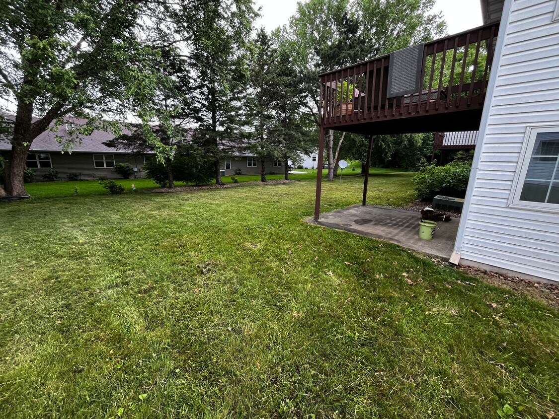 Foto del edificio - 5624 Gables Dr