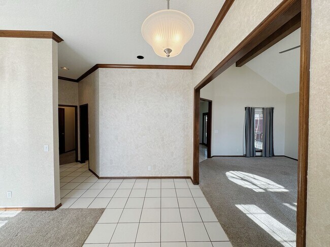 Foto del edificio - Charming 4 Bed, 3 Bath Home in Edmond, Okl...