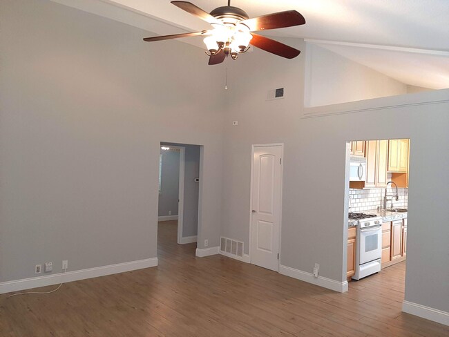 Building Photo - 27512 Velador