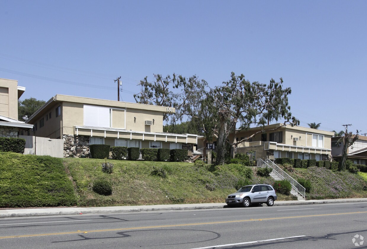 16551701 W Malvern Ave, Fullerton, CA 92833 Apartments in Fullerton