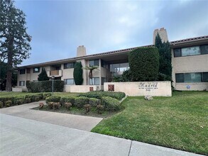 Building Photo - 740 W Huntington Dr