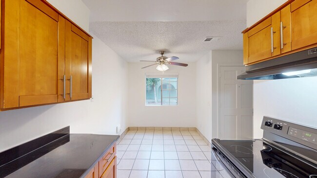 Building Photo - 18181 Happy Ln