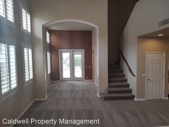 Foto del edificio - 3 br, 3 bath House - 22063 N. 77th Street