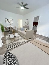 Building Photo - Villa Shatto Apartments