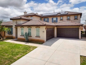 Building Photo - 5702 Segovia Way