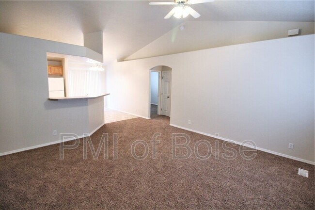 Foto del edificio - 2452 W Bay Pointe Ave