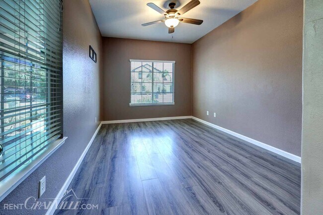 Building Photo - Granville Realty Rental Home