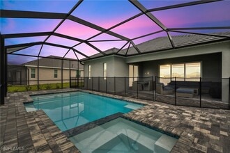 Building Photo - 15060 Pinehurst Ln