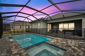 Building Photo - 15060 Pinehurst Ln