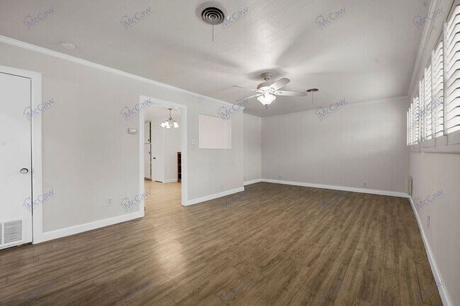 Foto del edificio - 1818 Tyler St