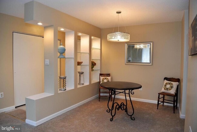 Foto del edificio - 4600 S Four Mile Run Dr