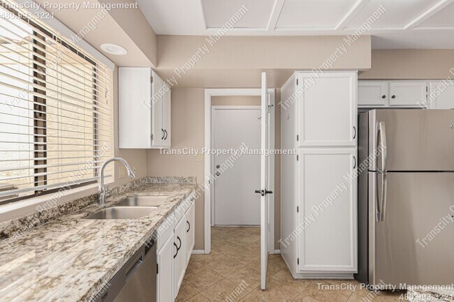 Foto del edificio - Deluxe 2 bedroom Patio Home in Prime Tempe...