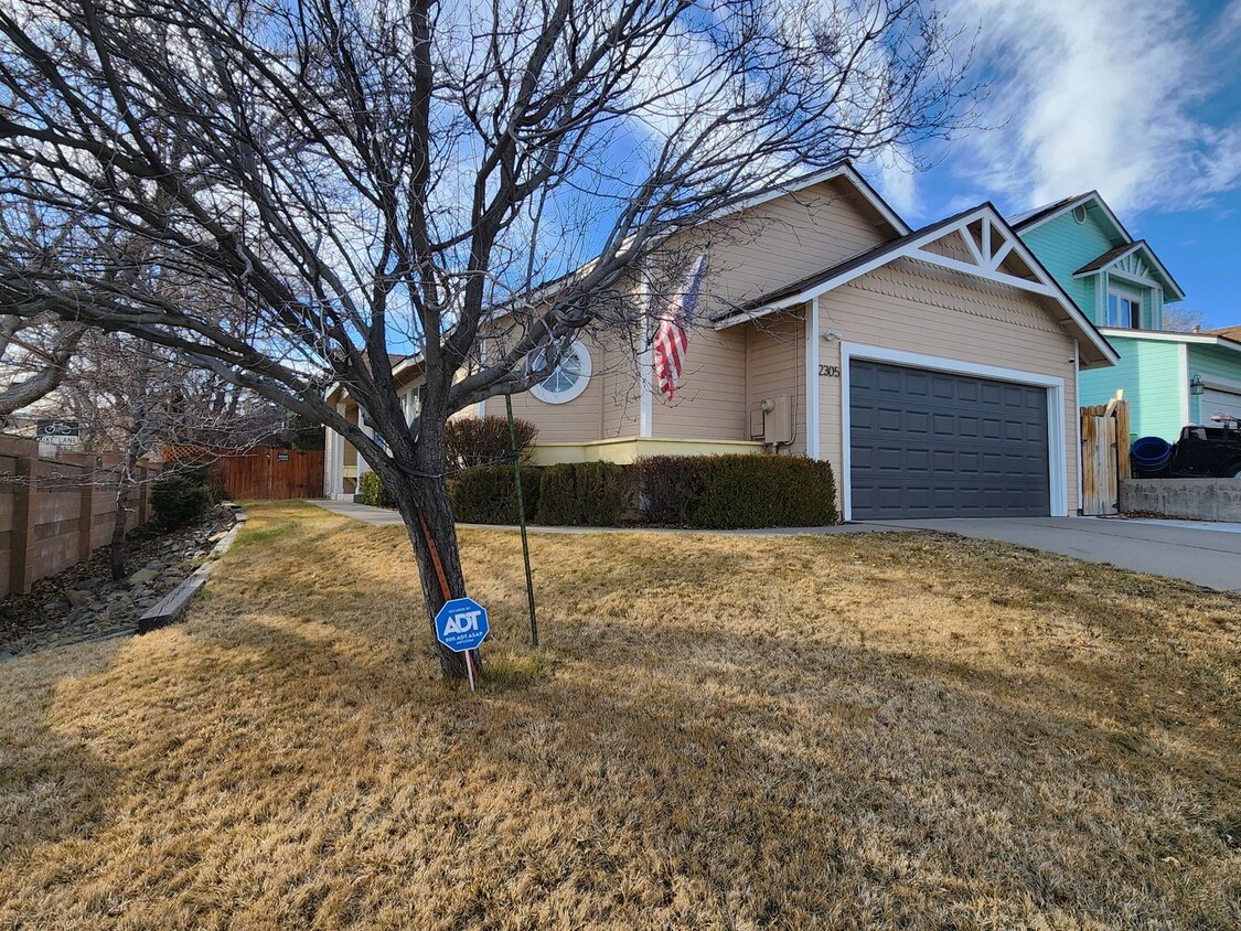 Foto principal - 2 Bedroom home in Reno remodeled