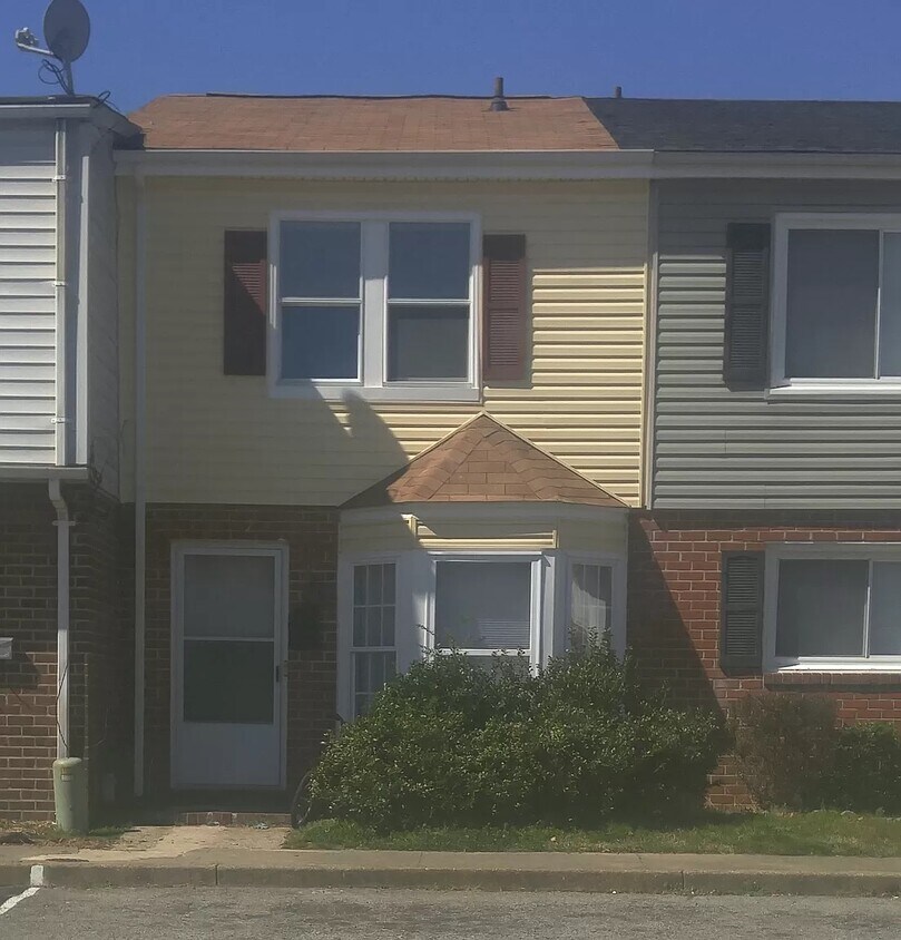 Primary Photo - 502 Harbour North Dr
