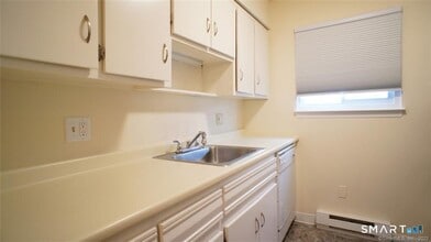 Building Photo - 24 Ferris Ave