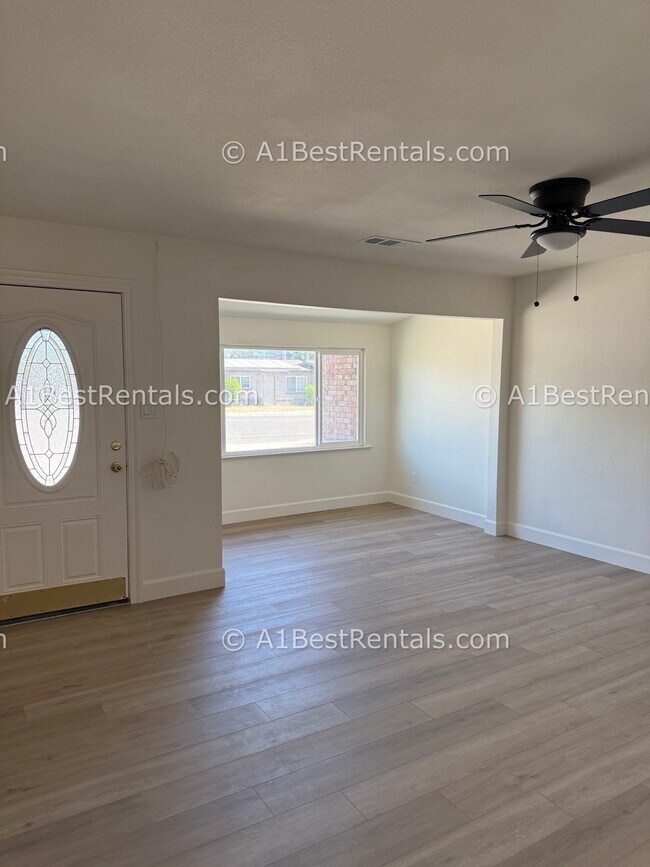 Foto del edificio - 3808 Sierra St
