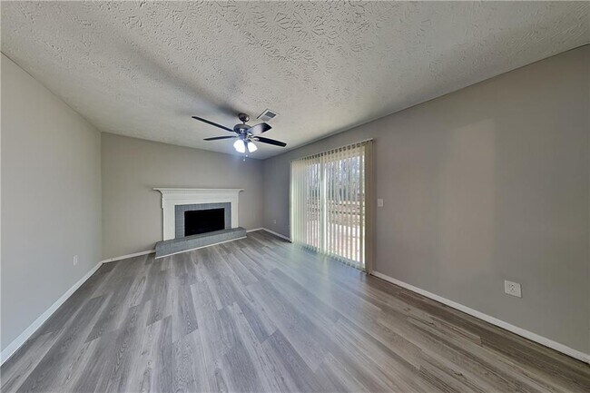 Foto del edificio - 455 Sheringham Ct