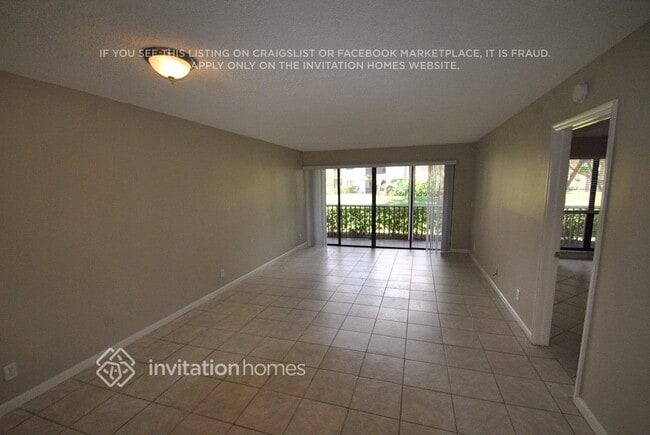 Building Photo - 427 Bracken Wood Ln N