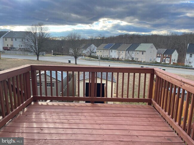 Foto del edificio - 27 Townes Pl