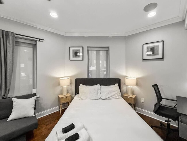 Building Photo - 1149 N 3rd St