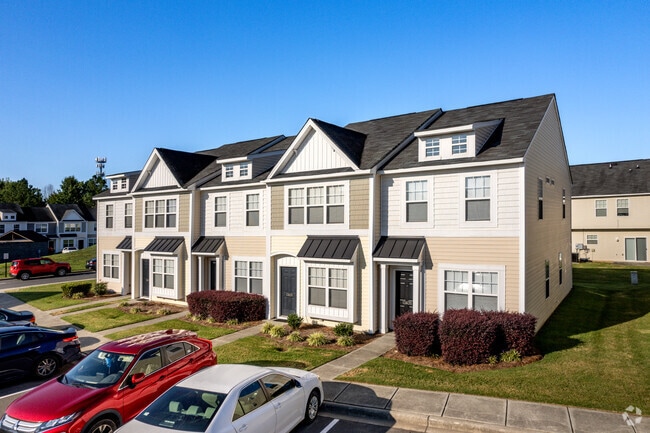 Building Photo - Calloway Glen