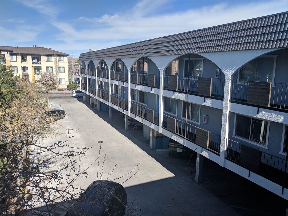 2 br, 2 bath - 645 S Virginia St Apt 10 - 2 br, 2 bath  - 645 S Virginia St Apt 10