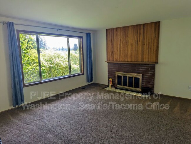 Building Photo - 8813 31st Ave SW