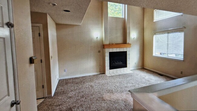 Foto del edificio - AWESOME 3-BDRM, 3-BATH, 2-STORY HOME + WALKOUT BASEMENT! JANUARY 1st MOVE-IN!