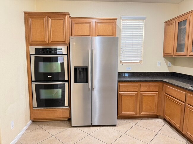 Building Photo - 5450 Pinecroft Dr