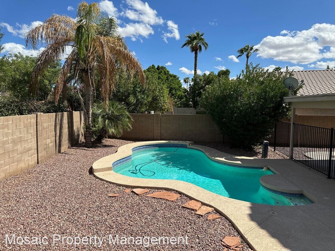 Primary Photo - 4 br, 3 bath House - 1730 E. Olive Avenue