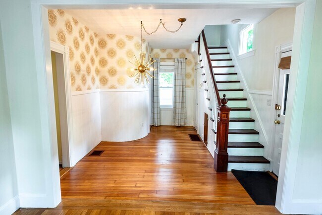 Foto del edificio - 74 Oakland St