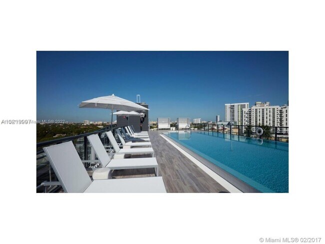 Foto del edificio - 201 SW 17th Rd  311 Miami Fl 33129