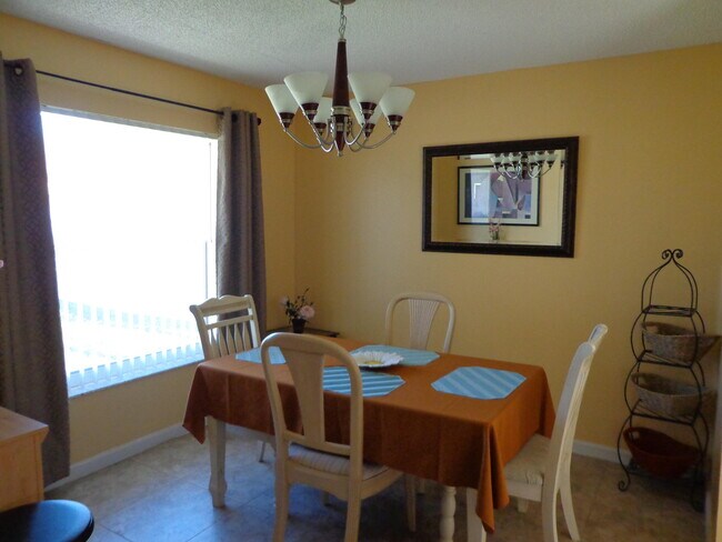 Foto del edificio - 1367 The 12th Fairway