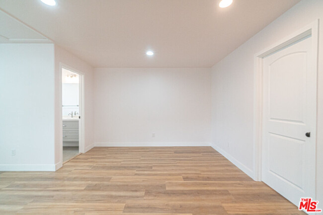 Building Photo - 4005 Sequoia St