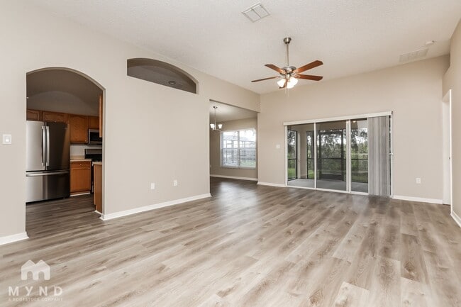 Foto del edificio - 1505 Lake Villa Dr