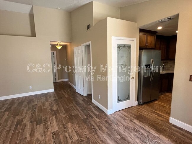 Building Photo - 1241 Inglewood Ct