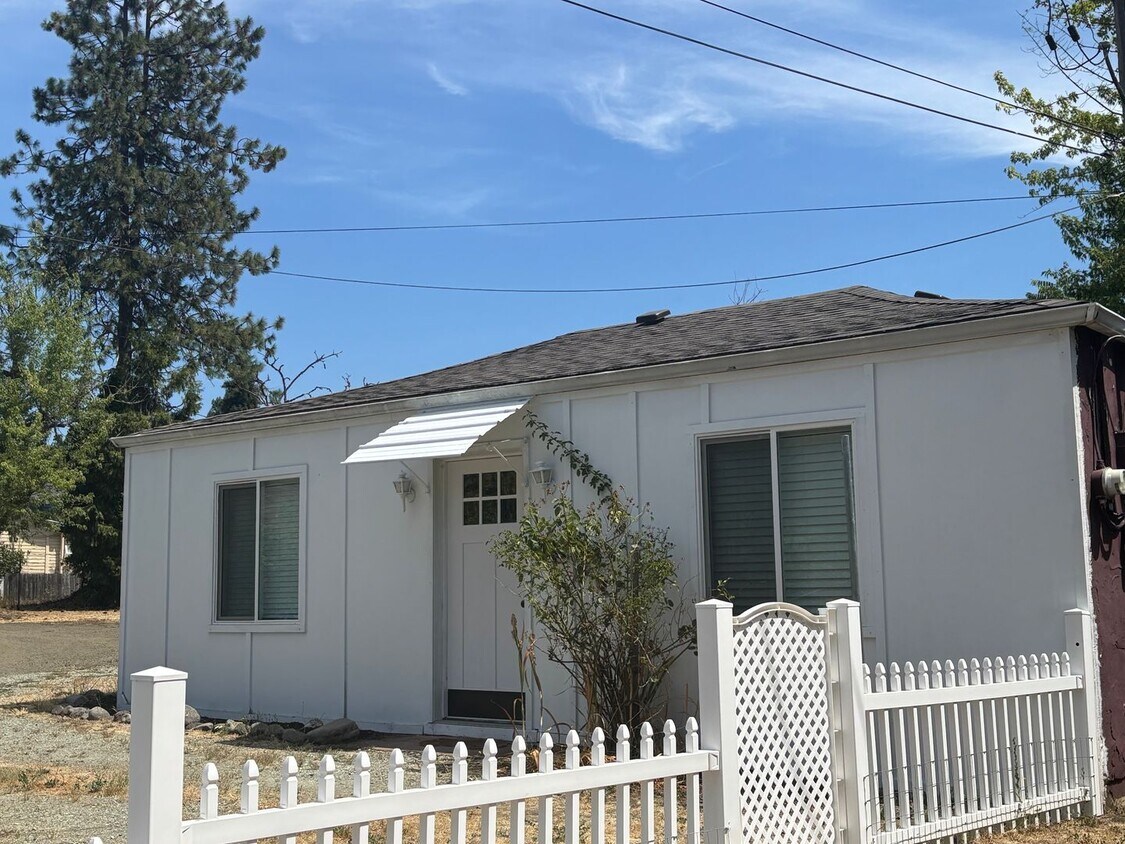 Foto principal - 1743-1745 SE Jackson St