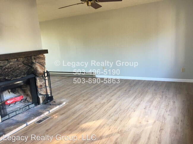 Building Photo - 1043-1045 Birchwood Dr