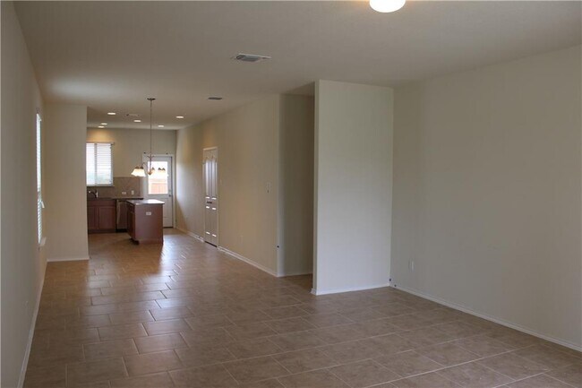 Foto del edificio - 525 Coffee Berry Dr