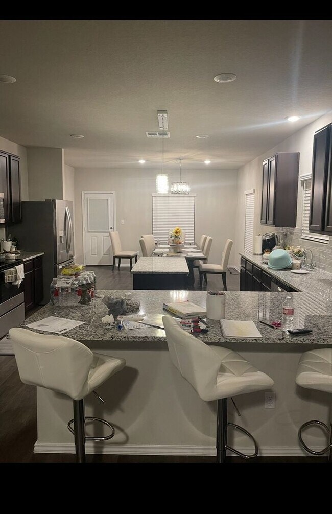 Foto del edificio - 5 Bedroom House in Cibolo