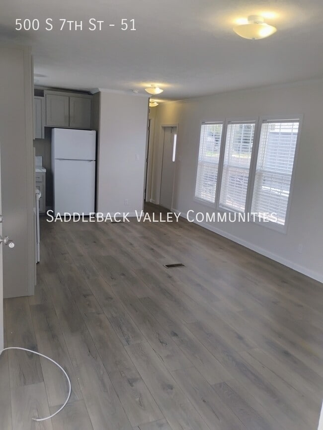 Building Photo - 500 S 7th St